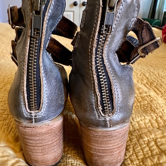 Freebird by Steven Brown Leather Heels - Picture 3 of 7